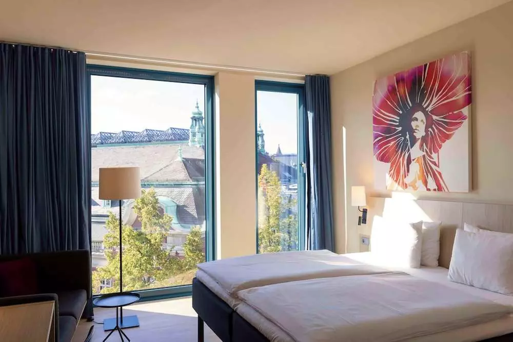 ✈ DEUTSCHLAND | Hamburg - Scandic Hamburg Emporio 4*, 2 Nächte