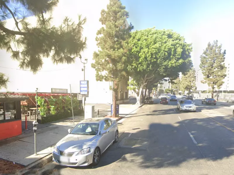 Parking at 1045 S. Hill St. Lot