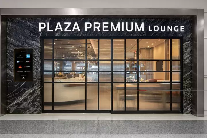 DFW Airport Plaza Premium Lounge at Terminal E