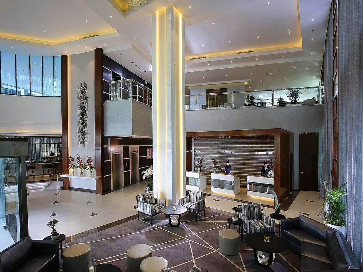 ✈ VEREINIGTE ARABISCHE EMIRATE | Dubai - Ramada by Wyndham Dubai Ba...