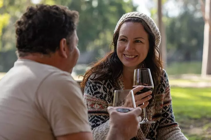 Hunter Valley Wine Tour from Sydney with Lunch and 3 Cellar Door Ta...