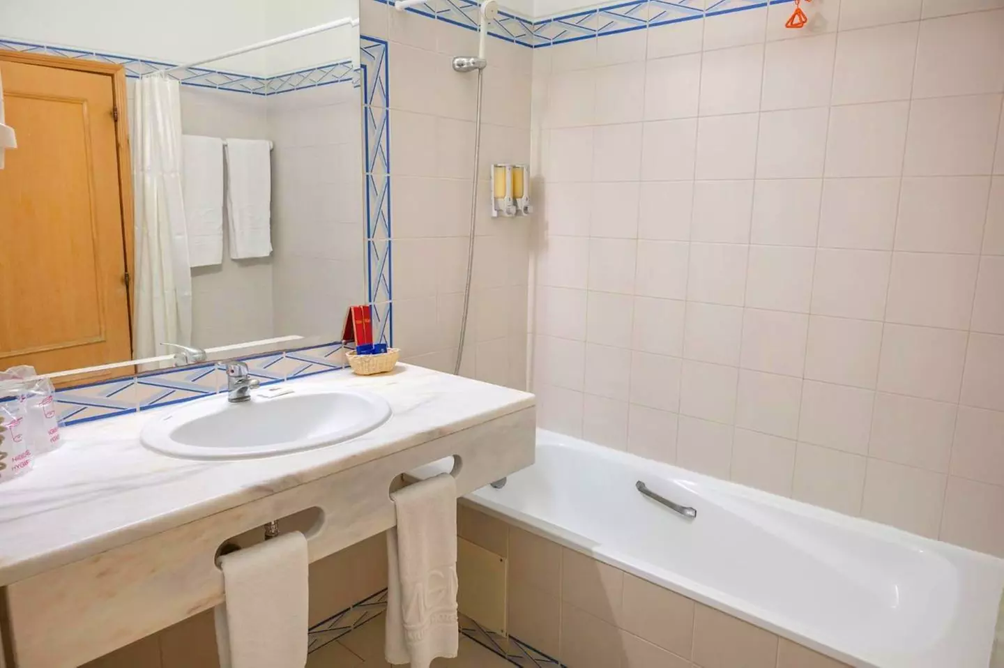 ✈ ALGARVE | Albufeira - Muthu Forte da Oura Apartment Hotel 5*, 2 n...