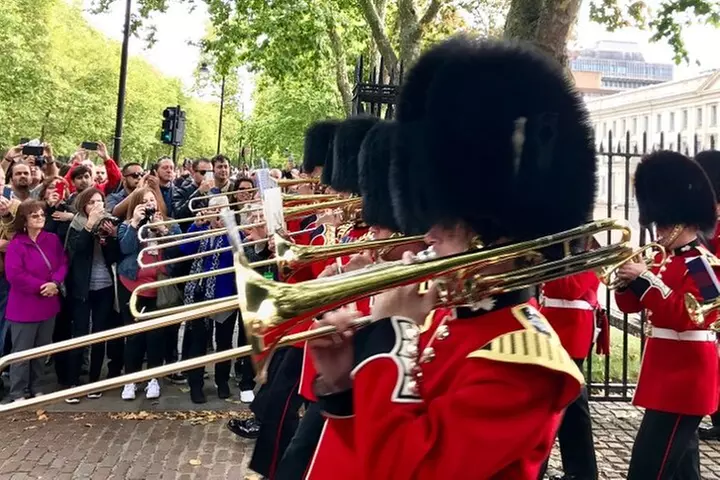 Skip the Line Tower of London & Westminster Tour and River Cruise