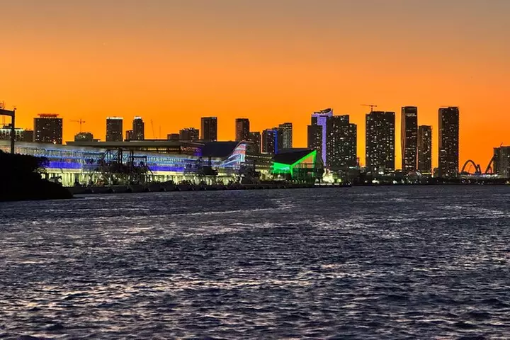 Miami Skyline Sunset Cruise with The Mojito Bar On board