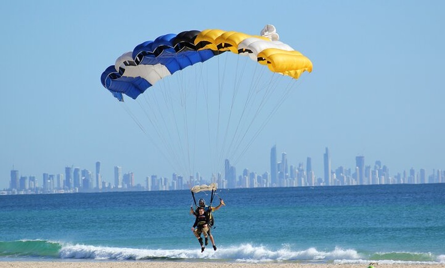 Image 1: Gold Coast Tandem Skydive