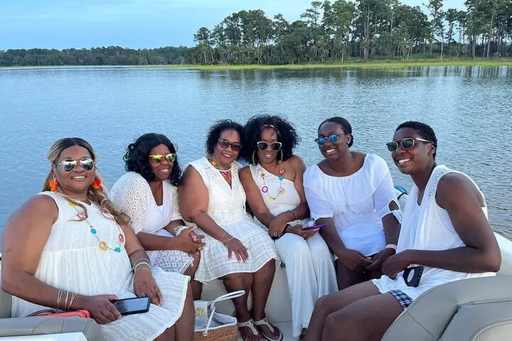 2-Hour Private Hilton Head Dolphin Watching Cruise