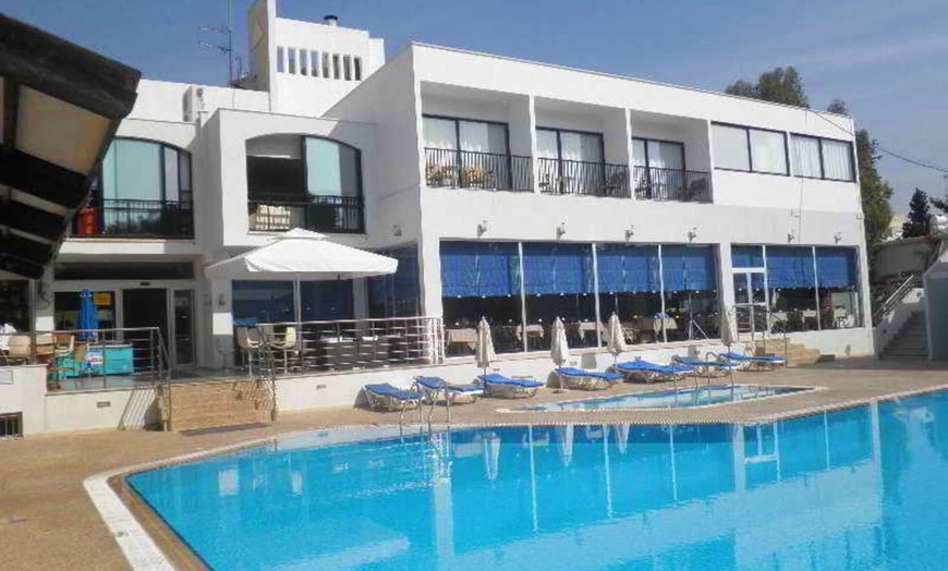 Image 3: ✈ CYPRUS | Limassol - Park Beach Hotel 3* - Oceanfront