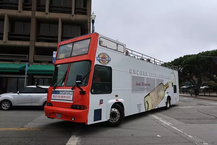 San Francisco: Hop-On Hop-Off Deluxe Bus Tour with 20 Stops