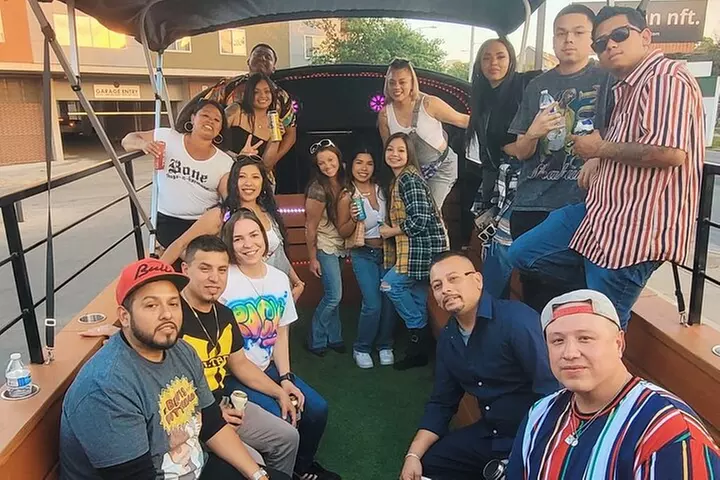 Roofless Party Bus Tour in Downtown Austin