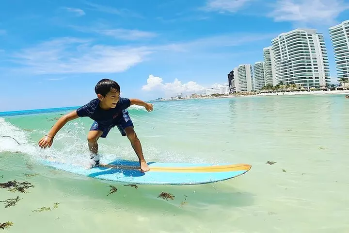 Surf Lesson in Cancun - Second Medium
