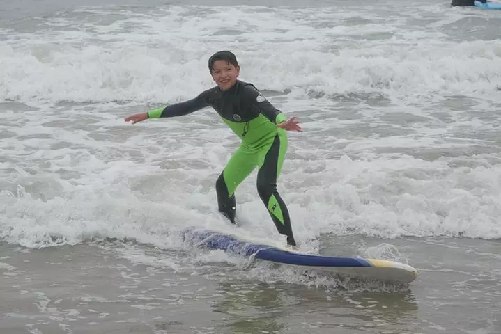 Surf Lesson for Kids in Venice Beach