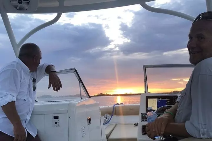2-HR Private Hilton Head Sunset Cruise – Dolphin & Coastal Views