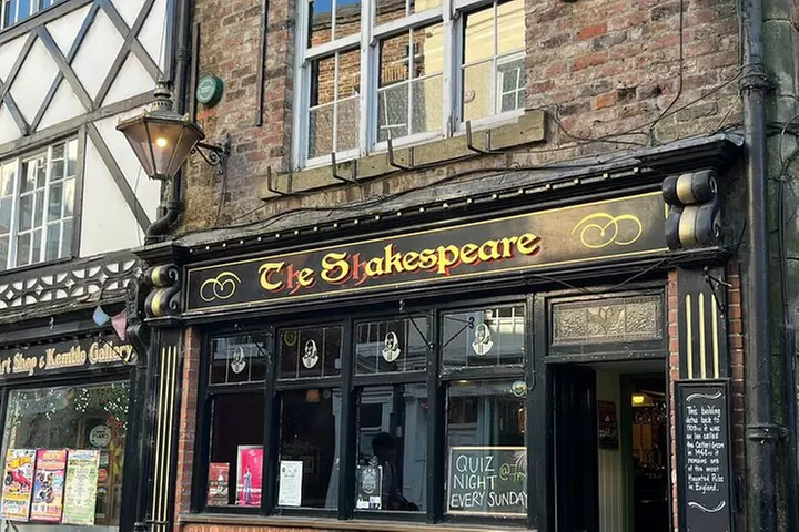 Pub and History Tour of Durham with Alcohol Tasting