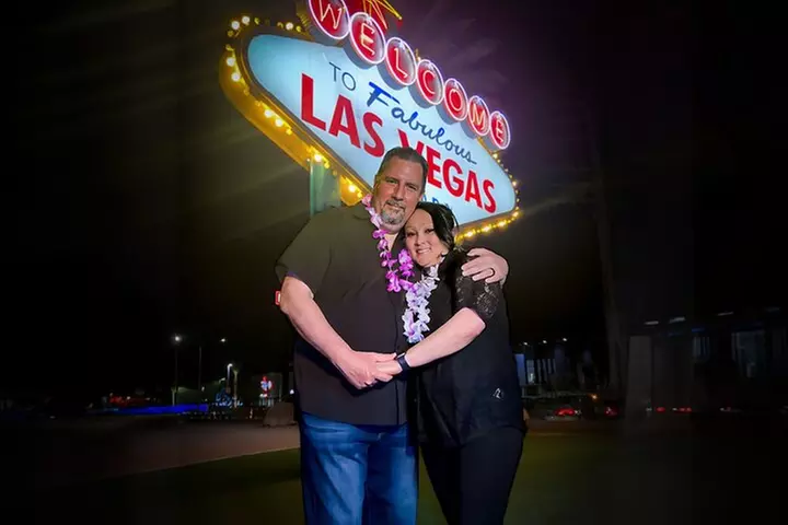 Get Married: Elvis Wedding + Las Vegas Sign + Photography