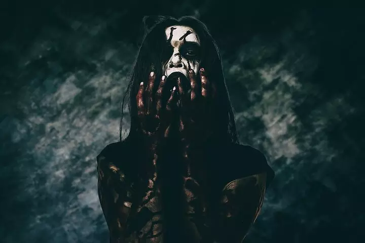 Night Cemetery Insiders Bus Tour in New Orleans