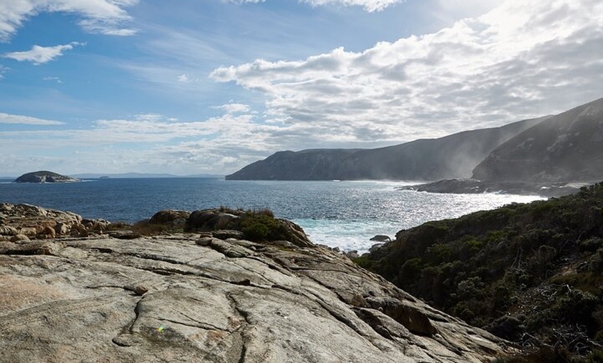 Image 5: The Gap and Natural Wonders