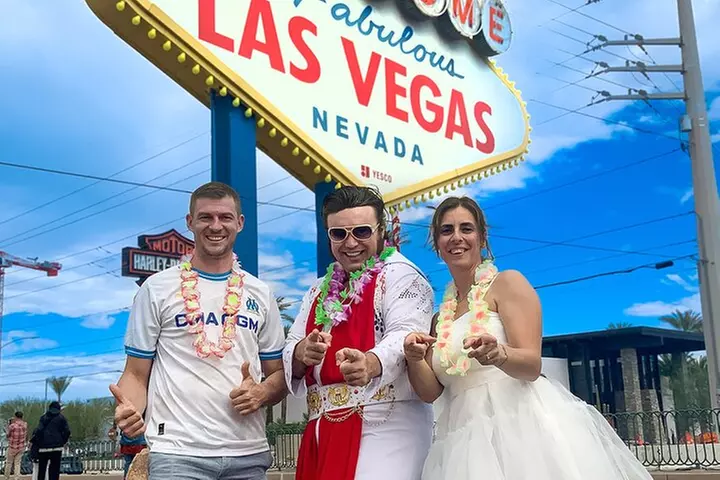 Get Married: Elvis Wedding + Las Vegas Sign + Photography