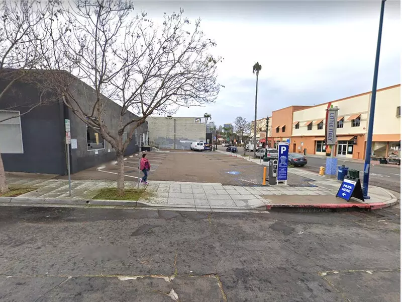Parking at 2367 Kettner Blvd. Lot