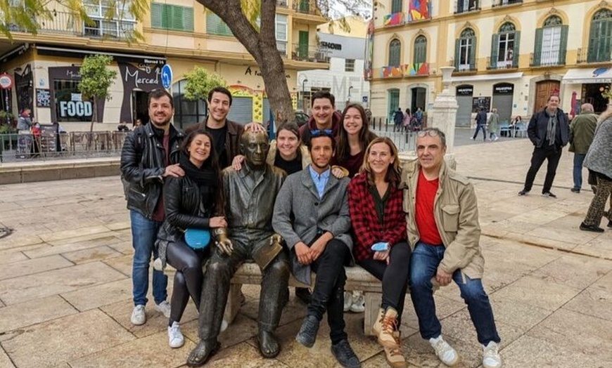 Image 7: Tour en bicicleta por Málaga: arte callejero, centro de la ciudad, ...