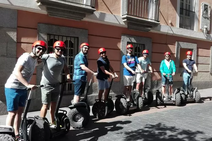 Tour Privado en Segway por el Centro Histórico de Madrid