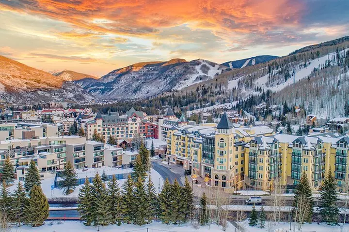 Private Transfer Denver Airport DEN to Hot Ski Resorts