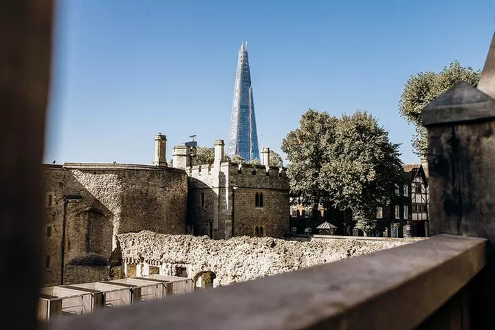 Skip the Line Tower of London & Westminster Tour and River Cruise