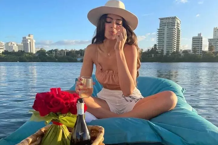 San Juan — Private Floating Picnic Experience in Condado Lagoon - Primary Image