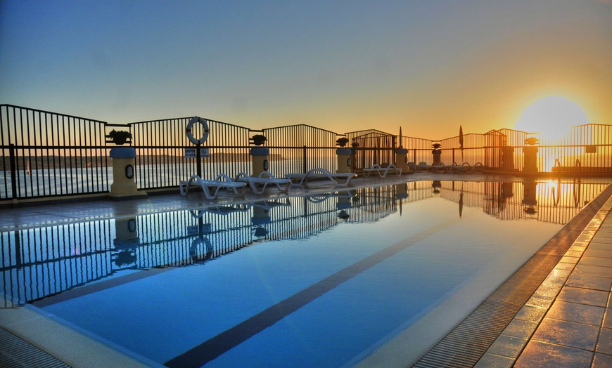 Image 2: ✈ MALTA | Mellieha - Luna Holiday Complex 3* - Outdoor swimming pool