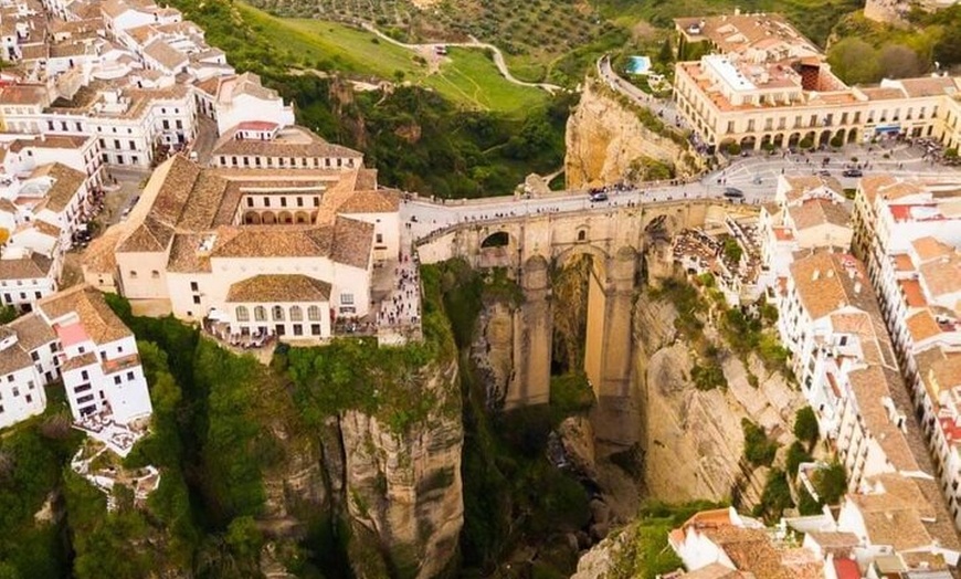 Image 2: Excursión Privada de Día Completo a Ronda desde Granada