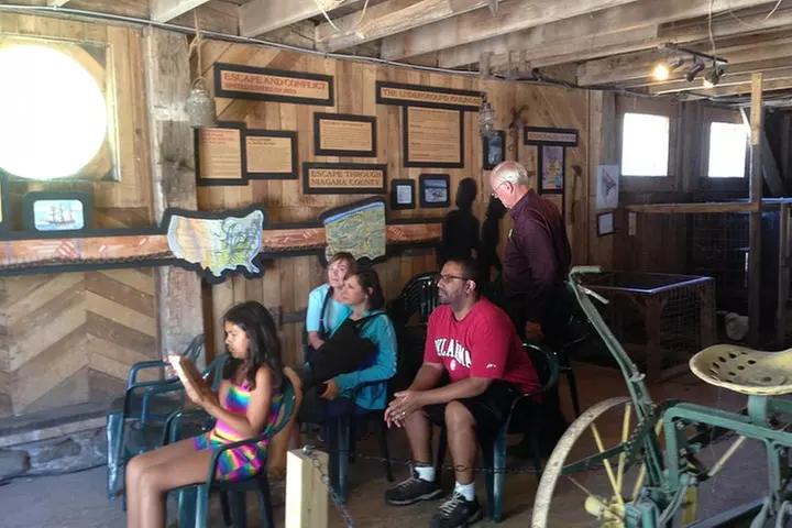 Niagara Falls USA and Underground Railroad Heritage Tour