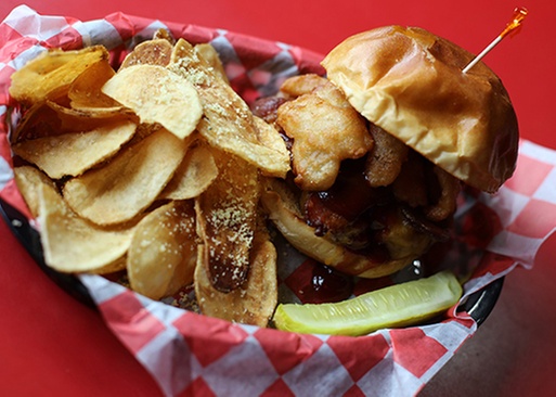5% Cash Back at Paulie's Pub & Eatery