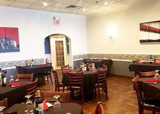 5% Cash Back at Vincenzo's Pizza Bar & Restaurant - Primary Image