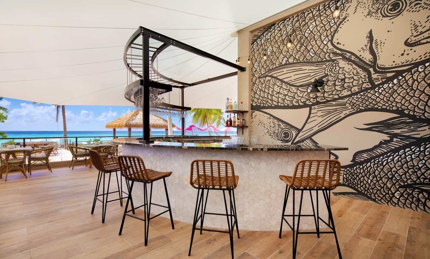 Image 26: ✈ BARBADE | Christ Church - O2 Beach Club & Spa 4*, 5 nuit - Piscin...