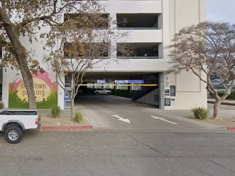 Parking at Davis Garage