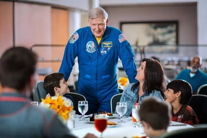 Kennedy Space Center at Cape Canaveral: Chat with an Astronaut - Second Medium