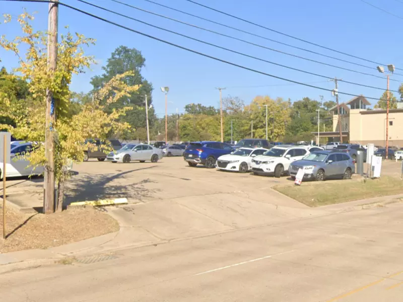 Parking at Lot 1101