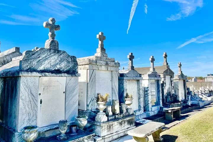New Orleans Garden District Tour