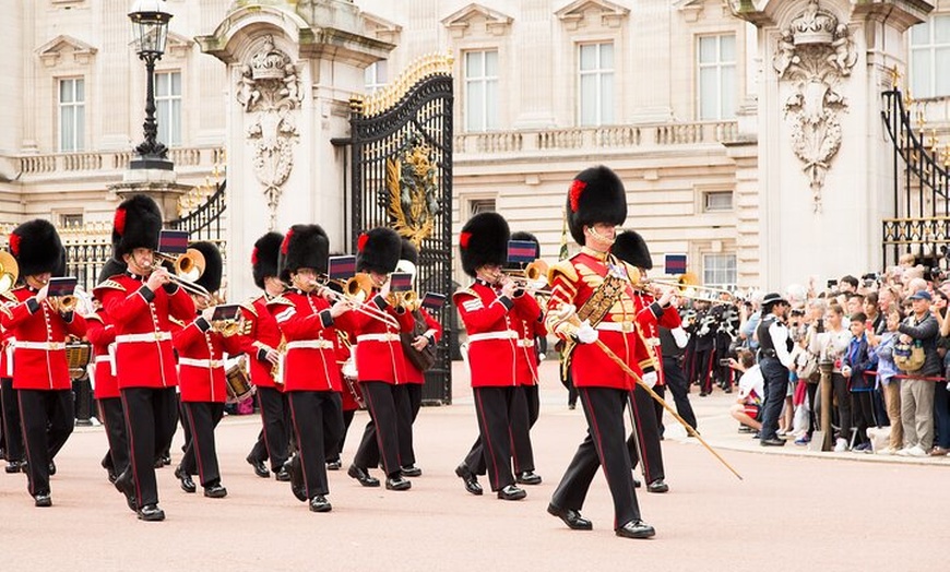 Image 4: Buckingham Palace Entrance Ticket & Changing of the Guard Tour