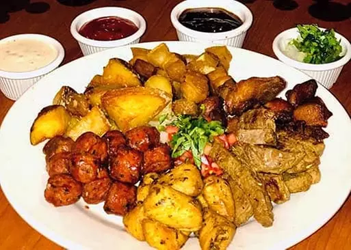 5% Cash Back at Bar Vero's Bar & Grill