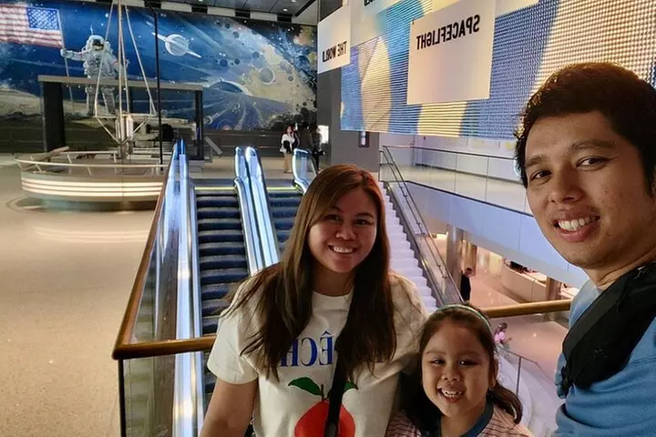 Family Friendly Smithsonian Air and Space Museum Private Tour