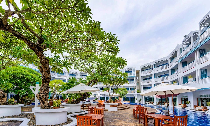 Image 10: ✈ SOUTHERN THAILAND | Phuket - Andaman Seaview Hotel 4*, 5 nights -...