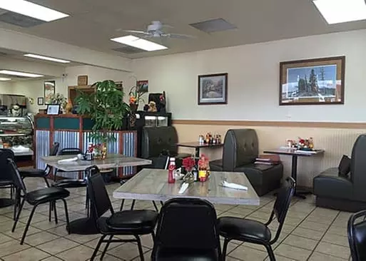 5% Cash Back at Sarom's Southern Kitchen