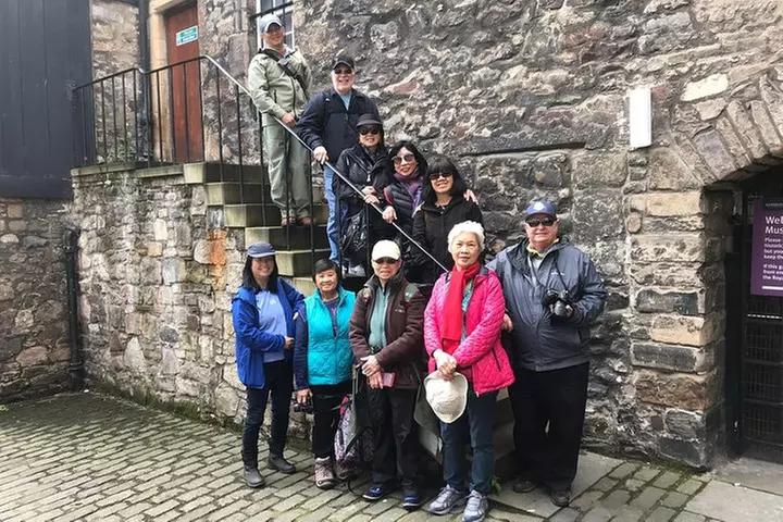 Greyfriars Walking Tour 90 Minutes Book the best!