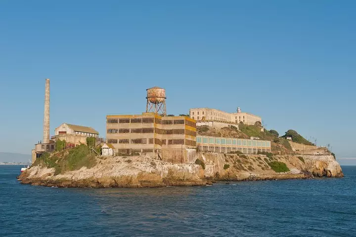 Alcatraz Tour And Golden Gate bridge To Sausalito Bike Tour