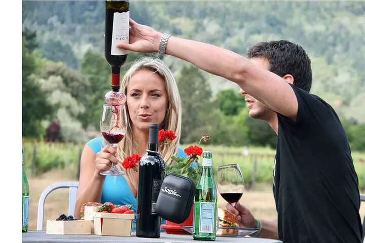 Vortex to Vineyards by ABC wildlife host Rachel Reenstra