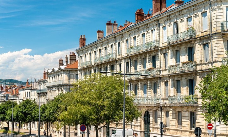 Image 2: Explorez Valence en 60 minutes avec un Local