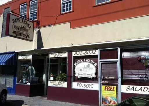 8% Cash Back at Mark Twain's Pizza Landing - Primary Image