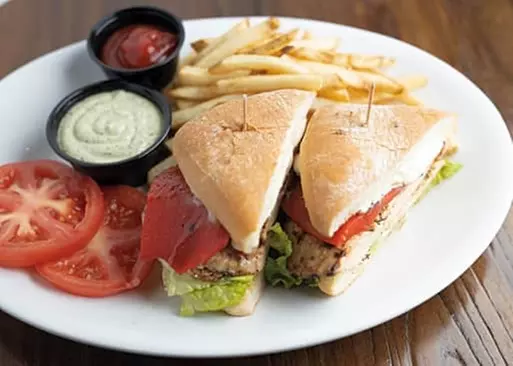 5% Cash Back at Red White & Brew
