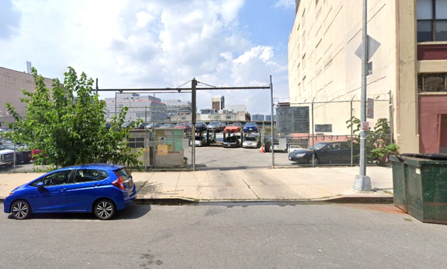 Image 2: Parking at MTP Parking - 3300 Broadway Lot