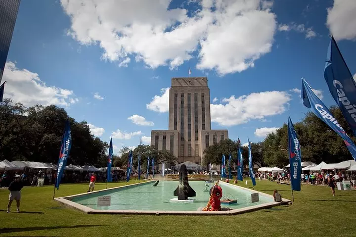 Sights of Downtown Houston Smartphone Audio Walking Tour